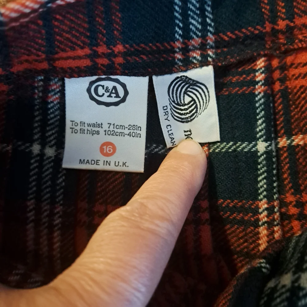 Vintage Wool Pleated Skirt - Picture 6 of 9